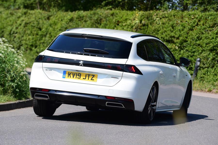  Peugeot 508 SW GT Line 2019 года  (UK) (фото 21 из 25)